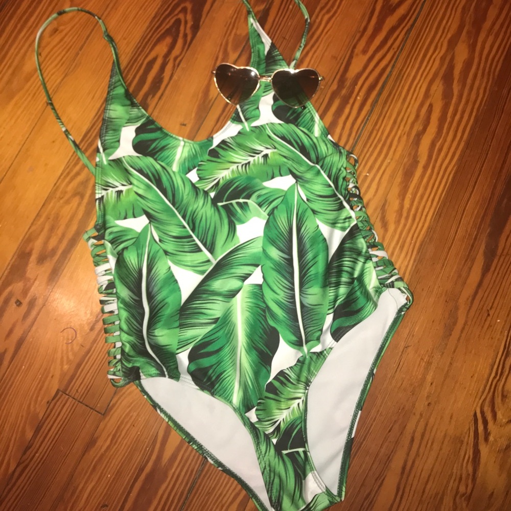 Palm one piece and heart sunglasses